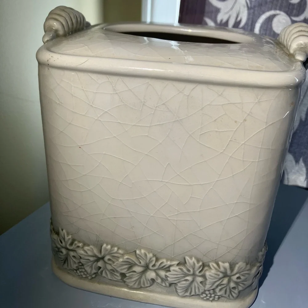 EarthWare soap, dish, and tissue box set